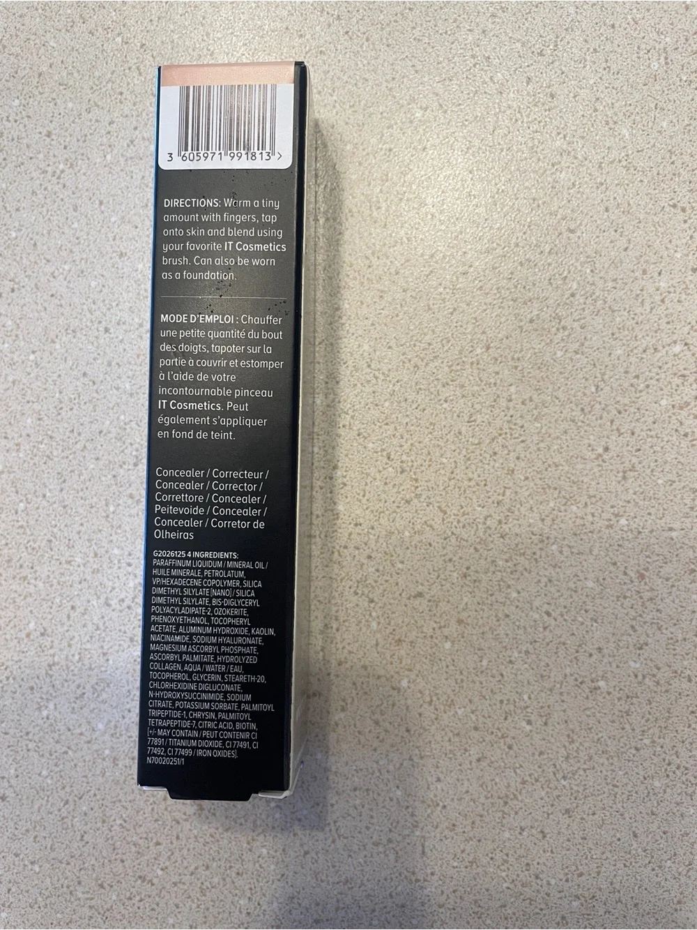 it cosmetics Bye Bye Under Eye Concealer - Black & Silver Packaging